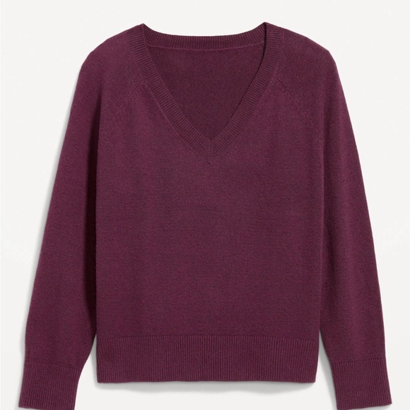 Old Navy Women's So Soft Purple V-Neck Sweater.  Size small - Picture 5 of 5
